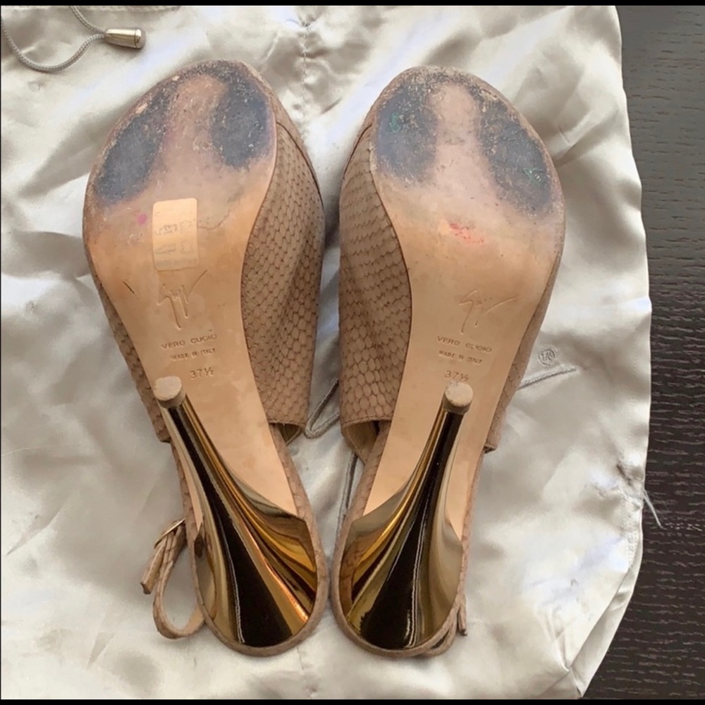 Giuseppe Zanotti cream suede heels. - Picture 5 of 5